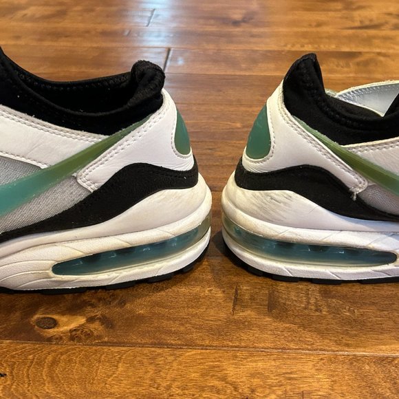 Womens Nike Air Max, Vintage 90s style, excellent condition - Picture 3 of 8